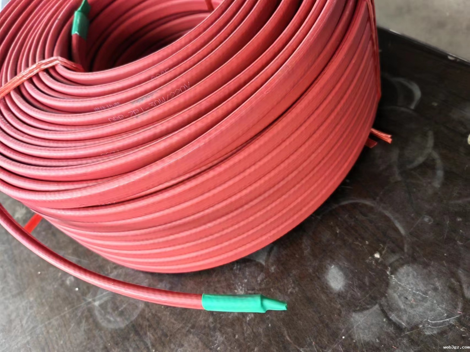 17324953732489.jpg 低温防爆加强电伴热1-8.jpg