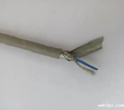 17024343822230.jpg YVFRP7*2.5屏蔽软电缆.jpg